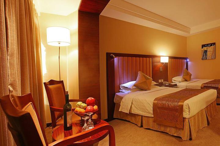 Room 4 of 11