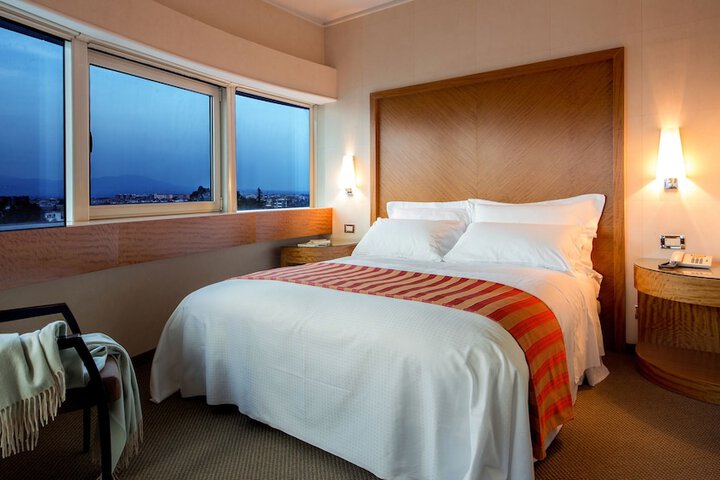 Room 9 of 31