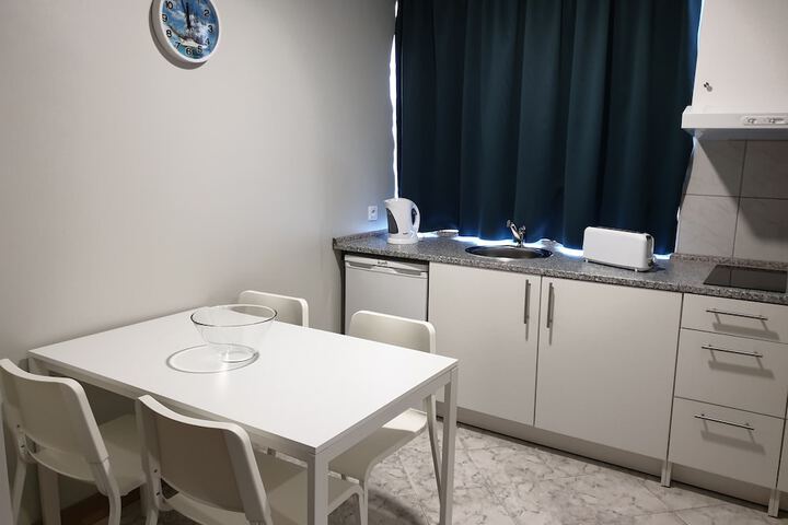 Room 8 of 20
