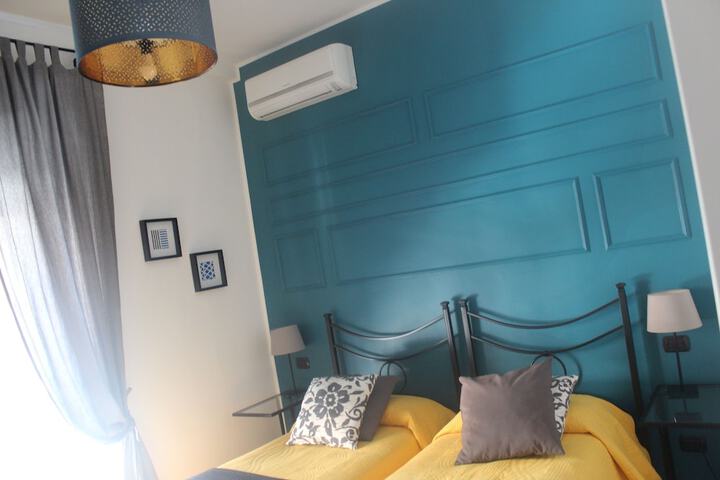 Room 4 of 35