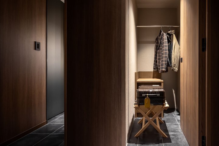 Room 23 of 68