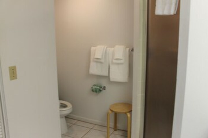 Room 7 of 36