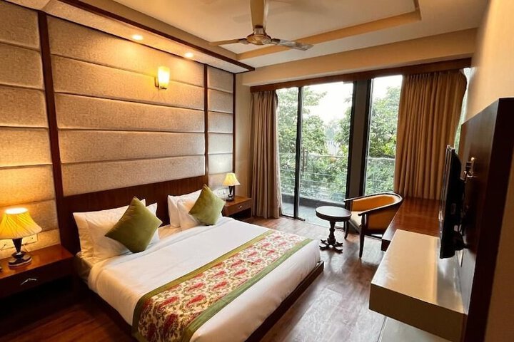 Room 4 of 19