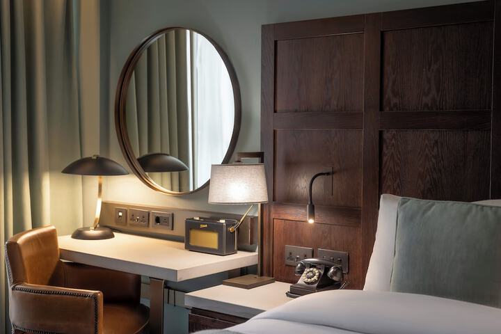 Room 15 of 95