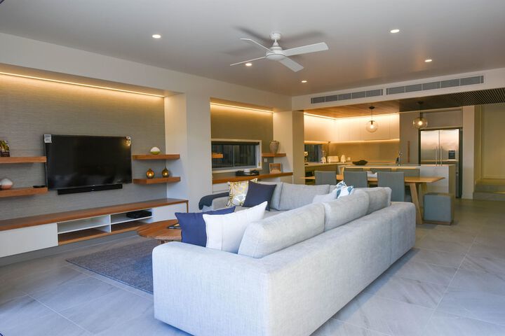 Room 2 of 14