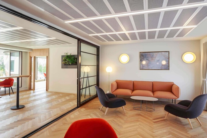Hotel 74 of 75