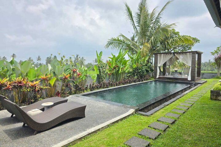 Pool 34 of 36