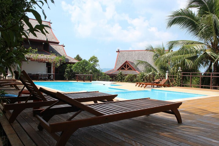 Pool Hotel