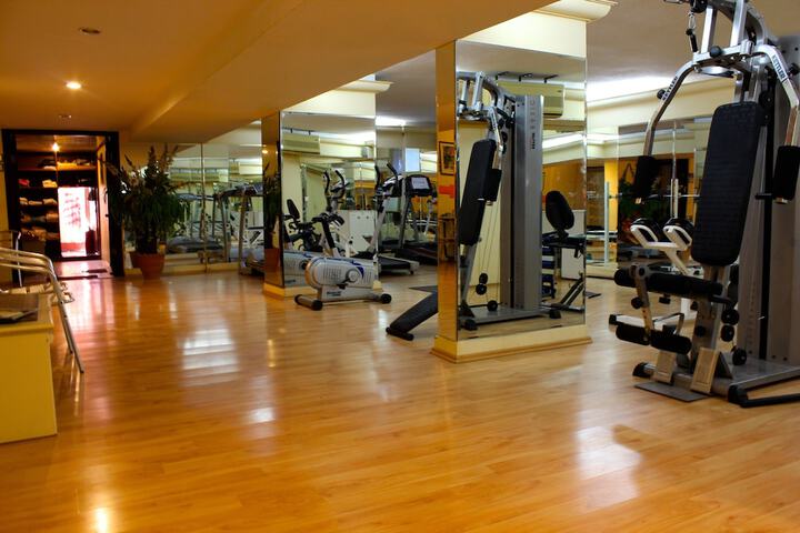 Hotel Gym