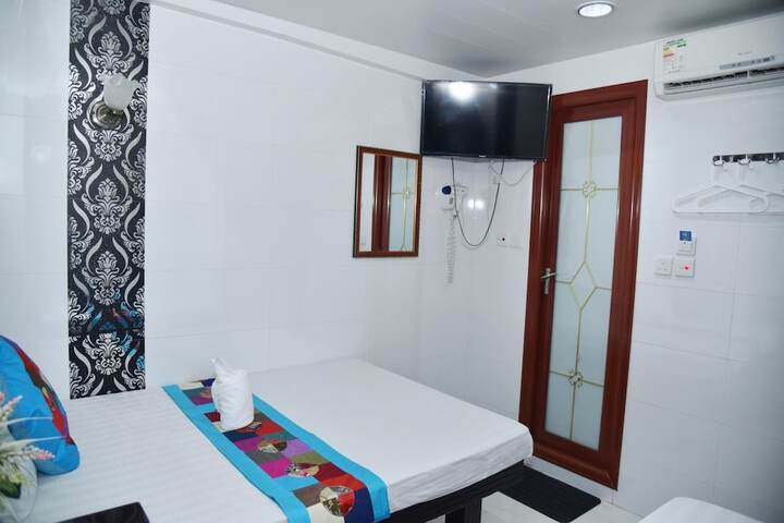 Room 40 of 60