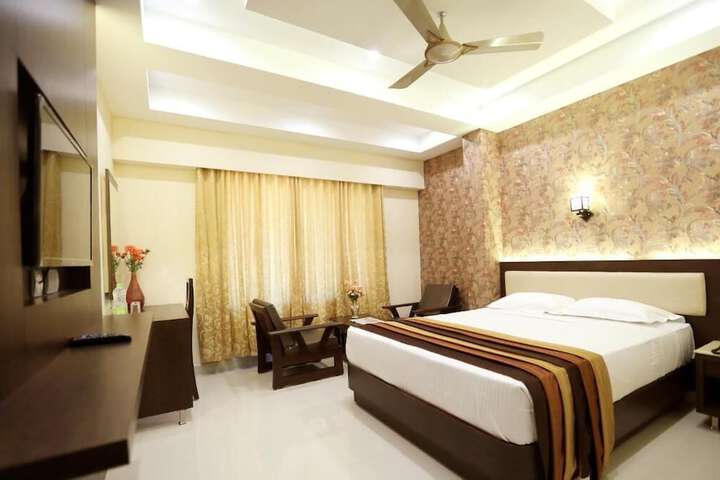Room 15 of 43