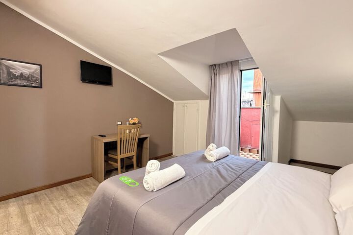 Room 32 of 110