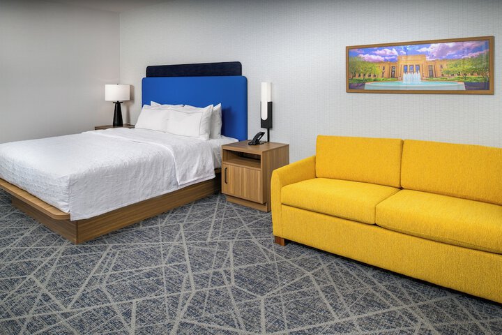 Room 22 of 82
