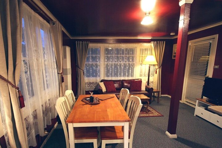 Room 11 of 26
