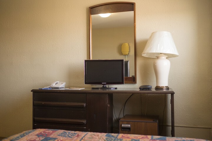 Room 5 of 48