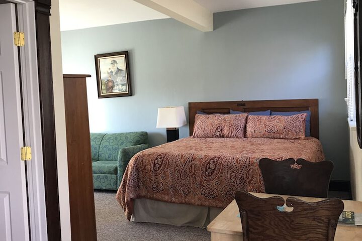 Room 16 of 146