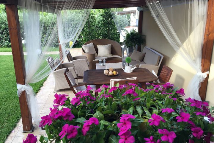 Terrace/Patio 28 of 29