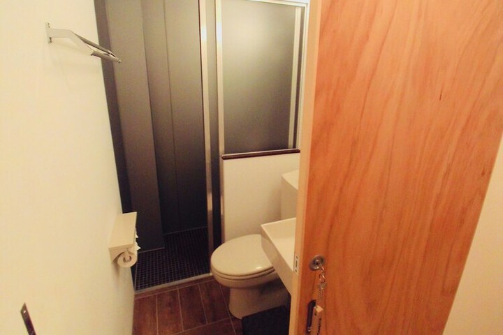 Room 28 of 54