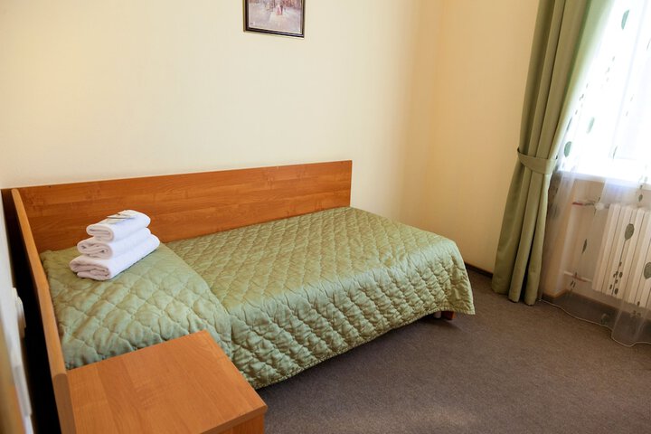 Room 8 of 71