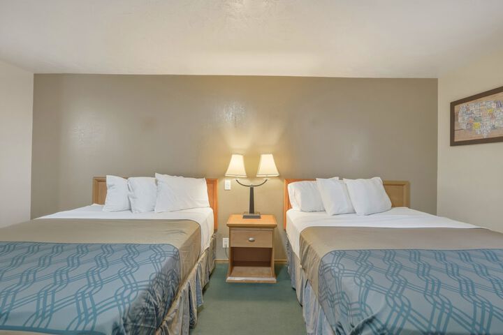 Room 13 of 40