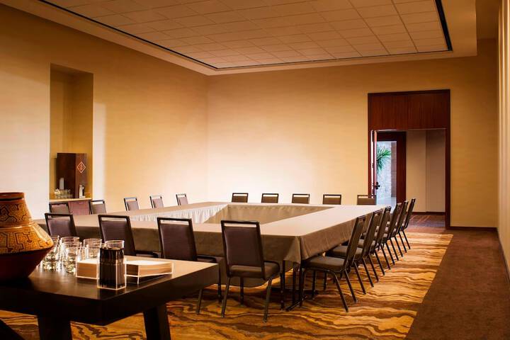 Meeting facility