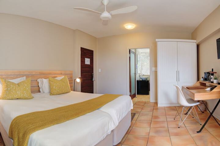Room 10 of 49