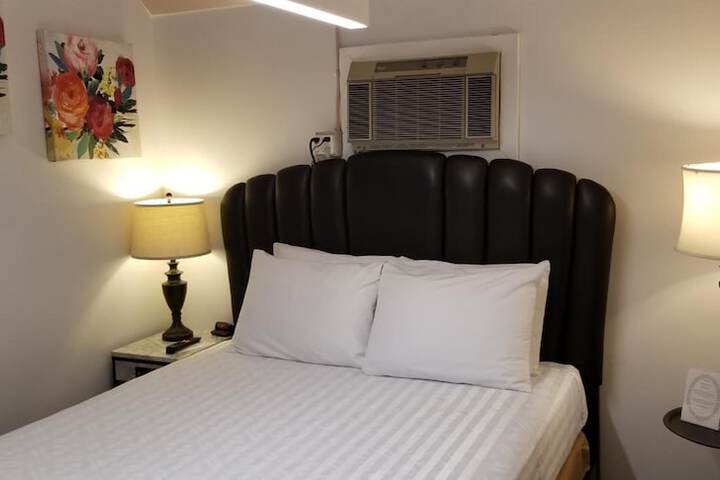Room 16 of 43