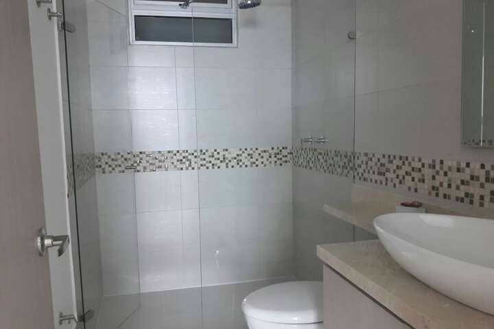 Room 3 of 27