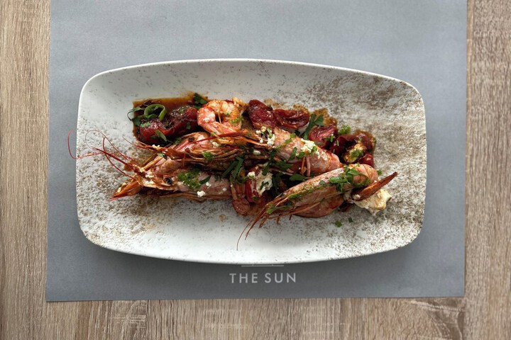 Dining 190 of 283