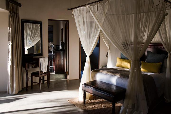 Room 2 of 12