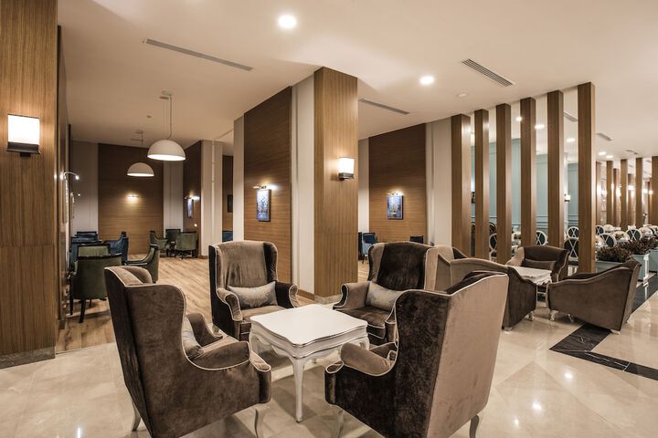Hotel 5 of 76