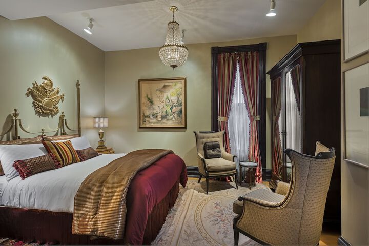 Room 18 of 47