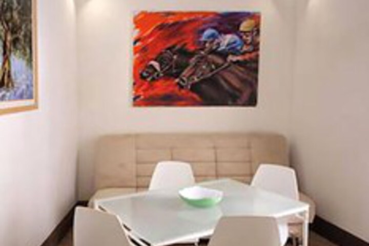 Room 9 of 14