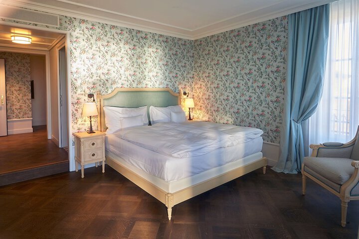 Room 25 of 59