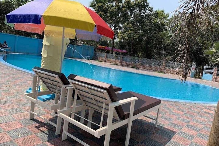 Pool 9 of 44
