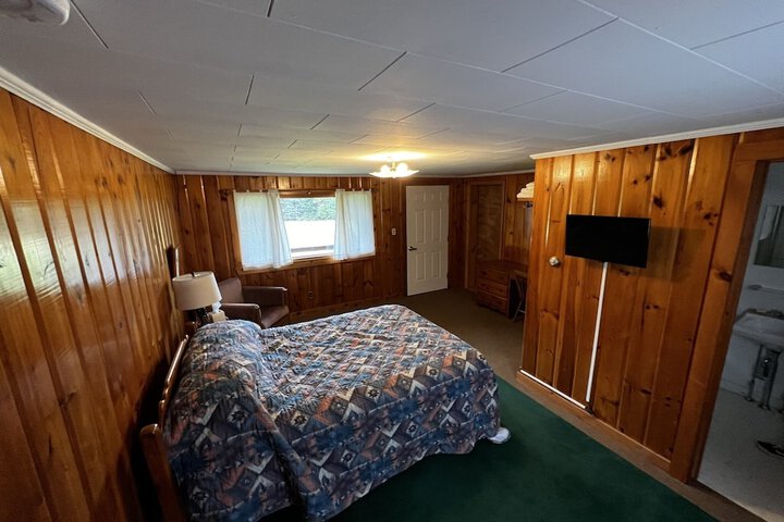Room 12 of 64