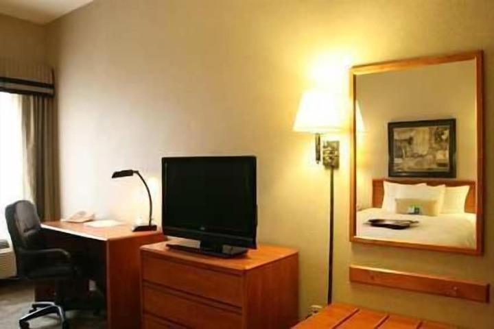 Room 181 of 372