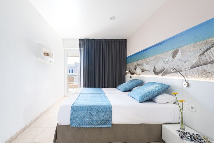 Room 14 of 82