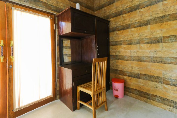 Room 5 of 34