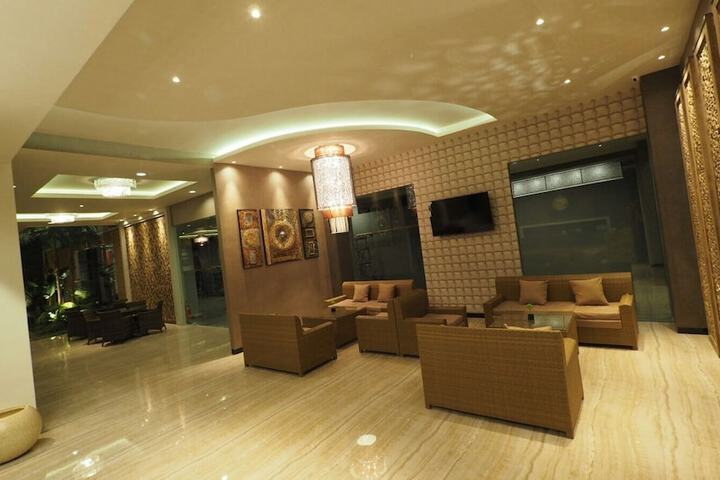 Hotel Lobby