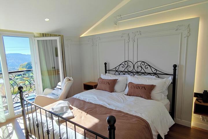 Room 5 of 55