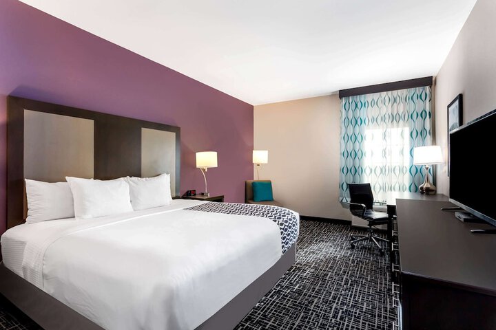 Room 18 of 47