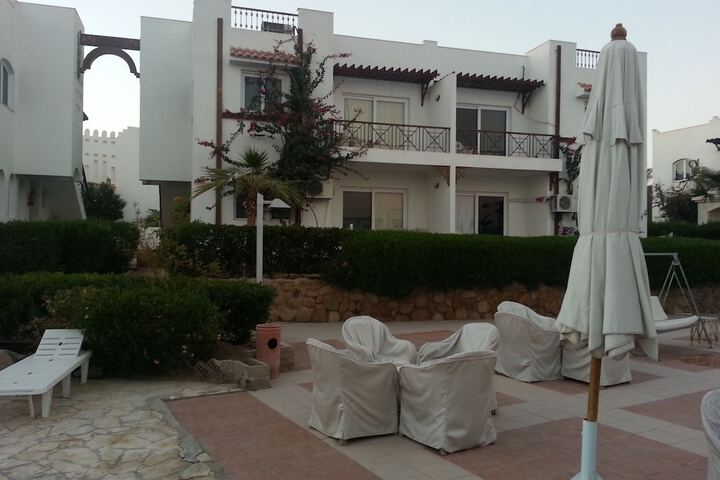 Hotel 77 of 80