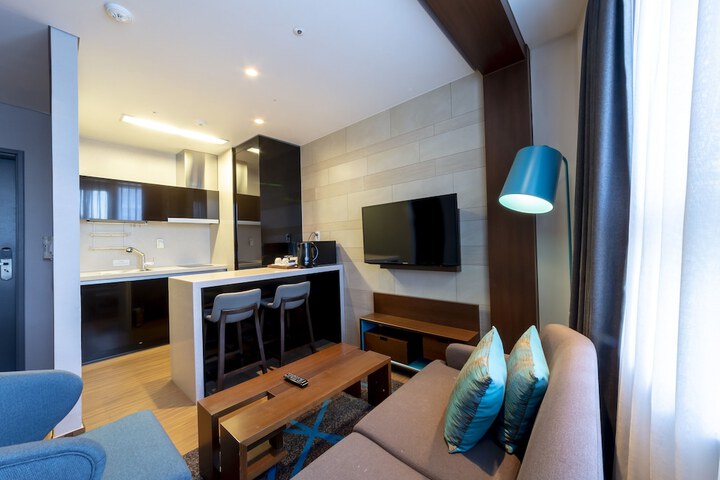 Room 14 of 18