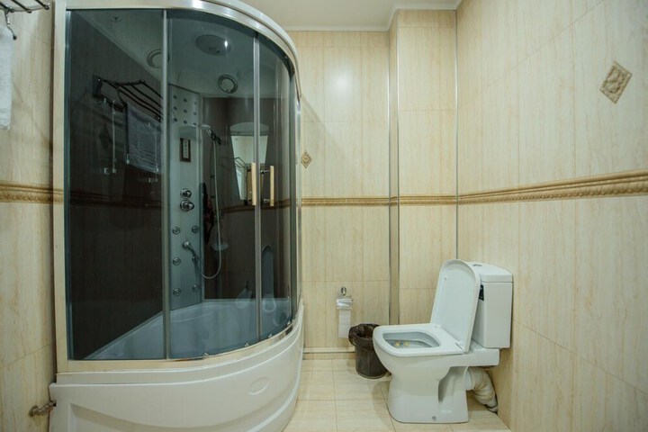 Room 17 of 23