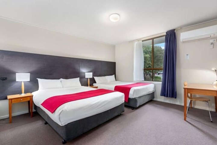 Room 20 of 40