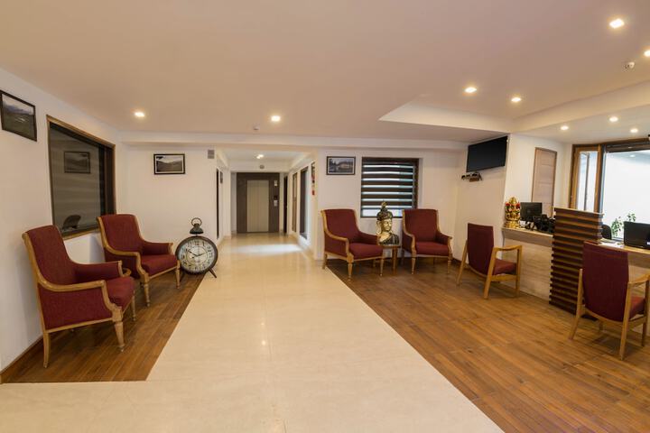 Hotel Interior 4 of 79