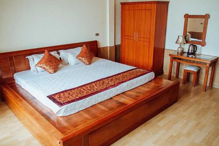 Room 6 of 57