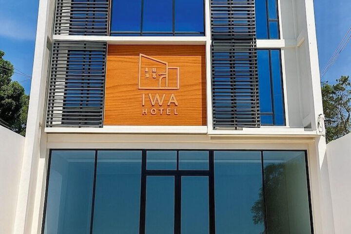 Iwa Hotel