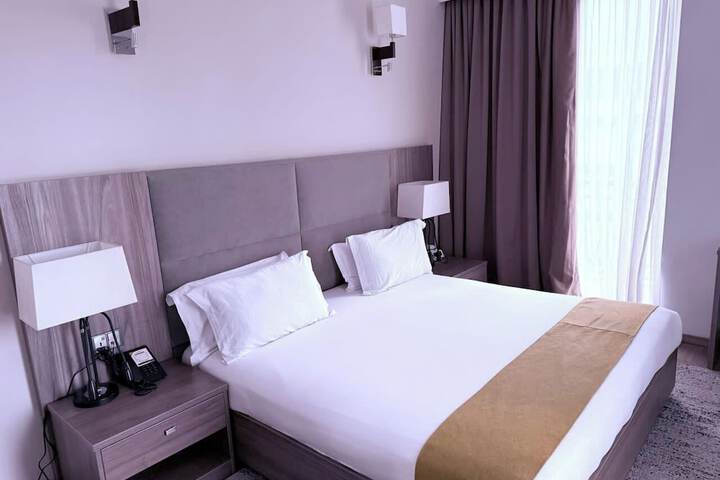 Room 25 of 60